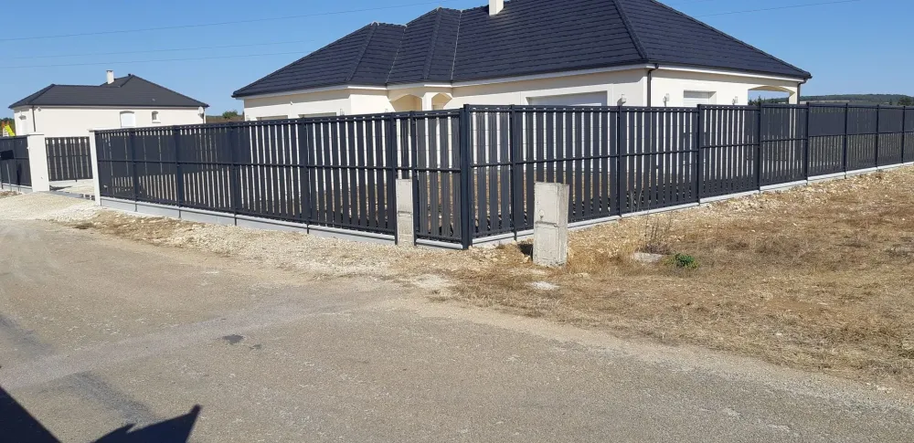 Boucherat Julien  (29)